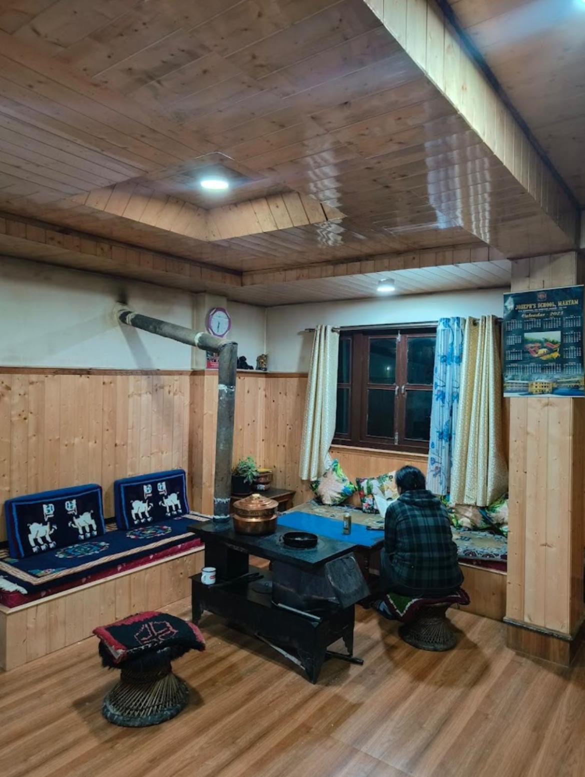 Pema Homestay Lachen Exterior photo